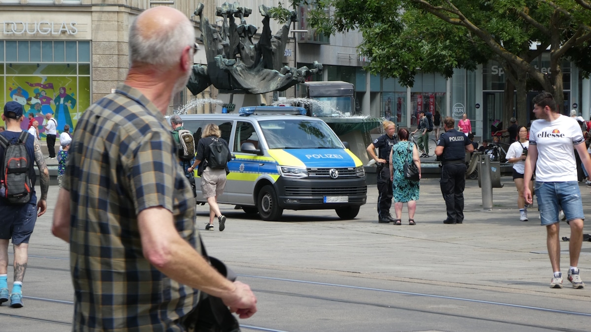 Lpi Ef Stadtwerkeservice Und Polizei Ab September Gemeinsam Am Anger