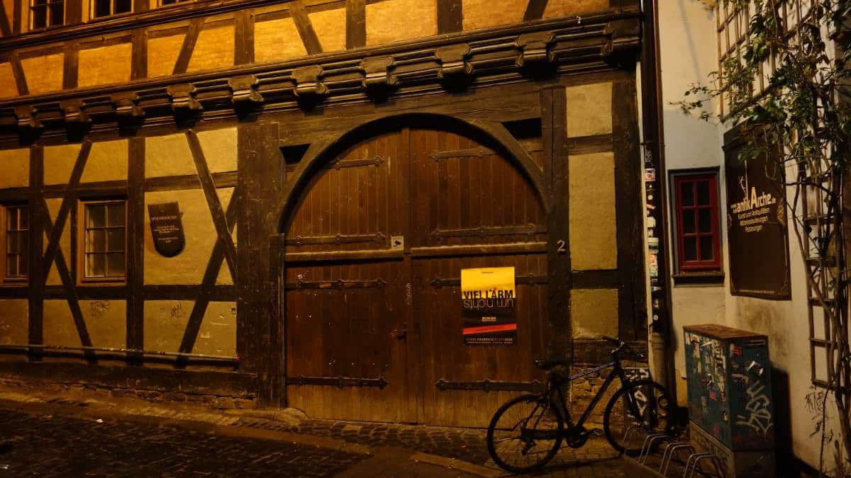 Tor eines mittelalterlichen Speichers in der Waagegasse Erfurt