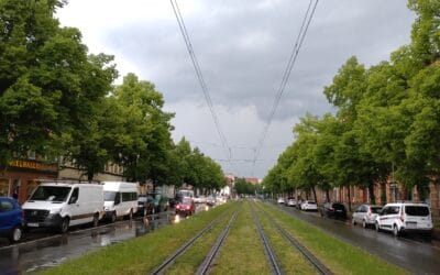 LPI-EF: Radfahrer stößt mit Fußgängerin zusammen