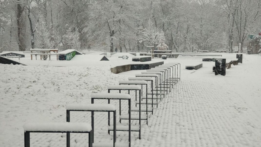 Skaterbahn im Nordpark Erfurt im Schnee scaled_erfurt