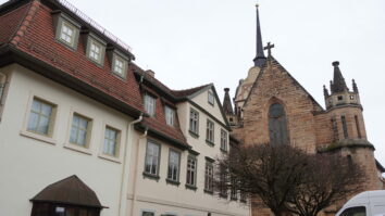 Otto Dix Haus mit St Marien Kirche Gera scaled_erfurt