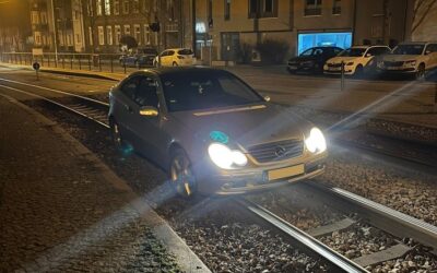 LPI-EF: Im Gleisbett der Straßenbahn gelandet