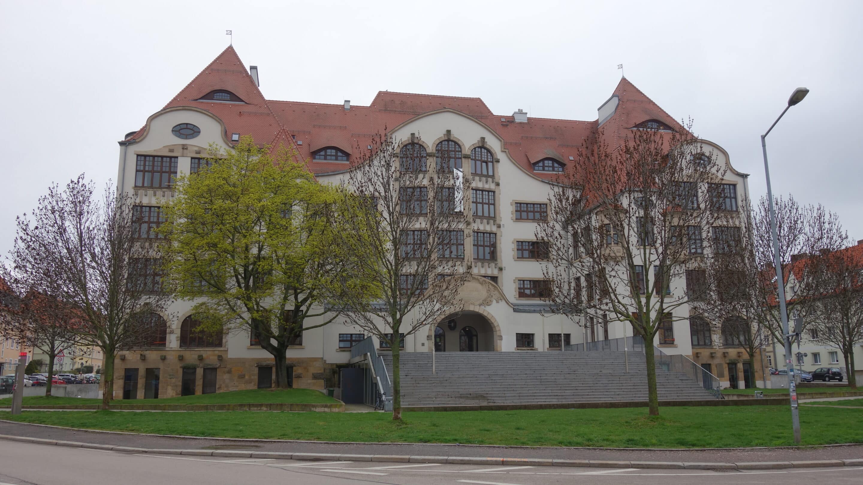 Das Gutenberg Gymnasium Schauplatz einer der größten Trgödien der Stadt Erfurt.