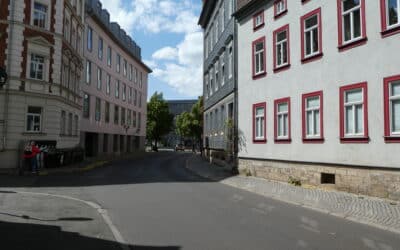 LPI-EF: Mit Bierflasche bedroht und Gürtel geschlagen