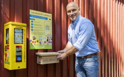 Erster Bienenfutterautomat Erfurts aufgestellt