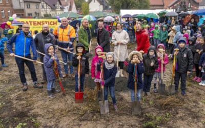 Offizieller Spatenstich für Grundschule Vieselbach