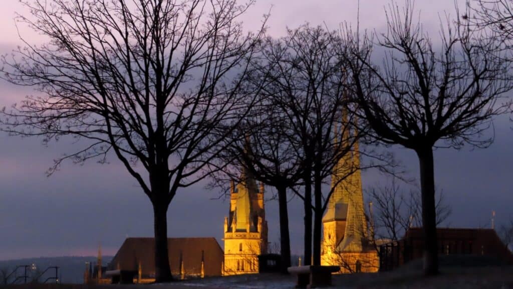 Dom Erfurt und Severi Kirche vom Petersberg am fruehen Wintermorgen_erfurt
