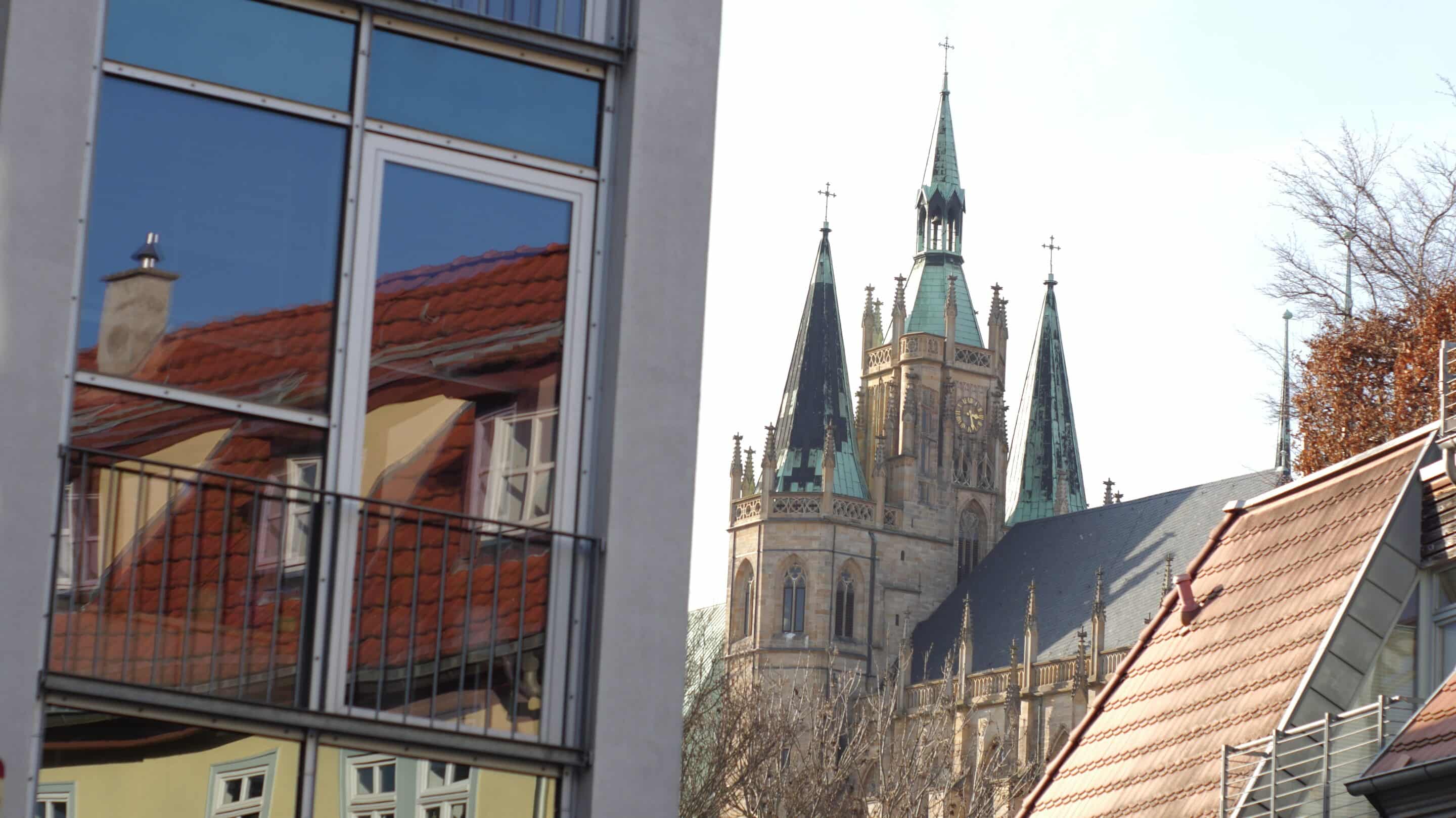 Der Dom in Erfurt von der Langen Brücke aus gesehen.