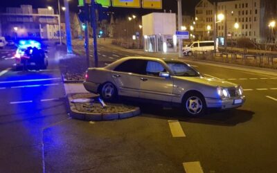 LPI-EF: 25.000 Euro Sachschaden bei Verkehrsunfall