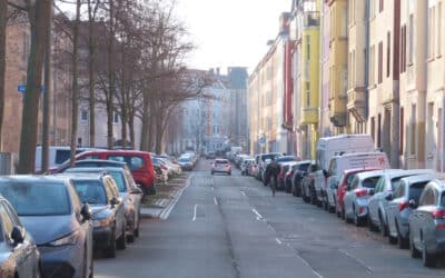 LPI-EF: Geparkte Autos beschädigt