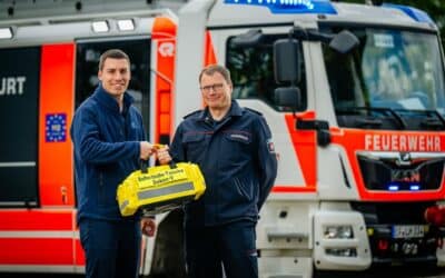 Feuerwehr Erfurt stellt wichtige Tasche für Rettungseinsätze zusammen