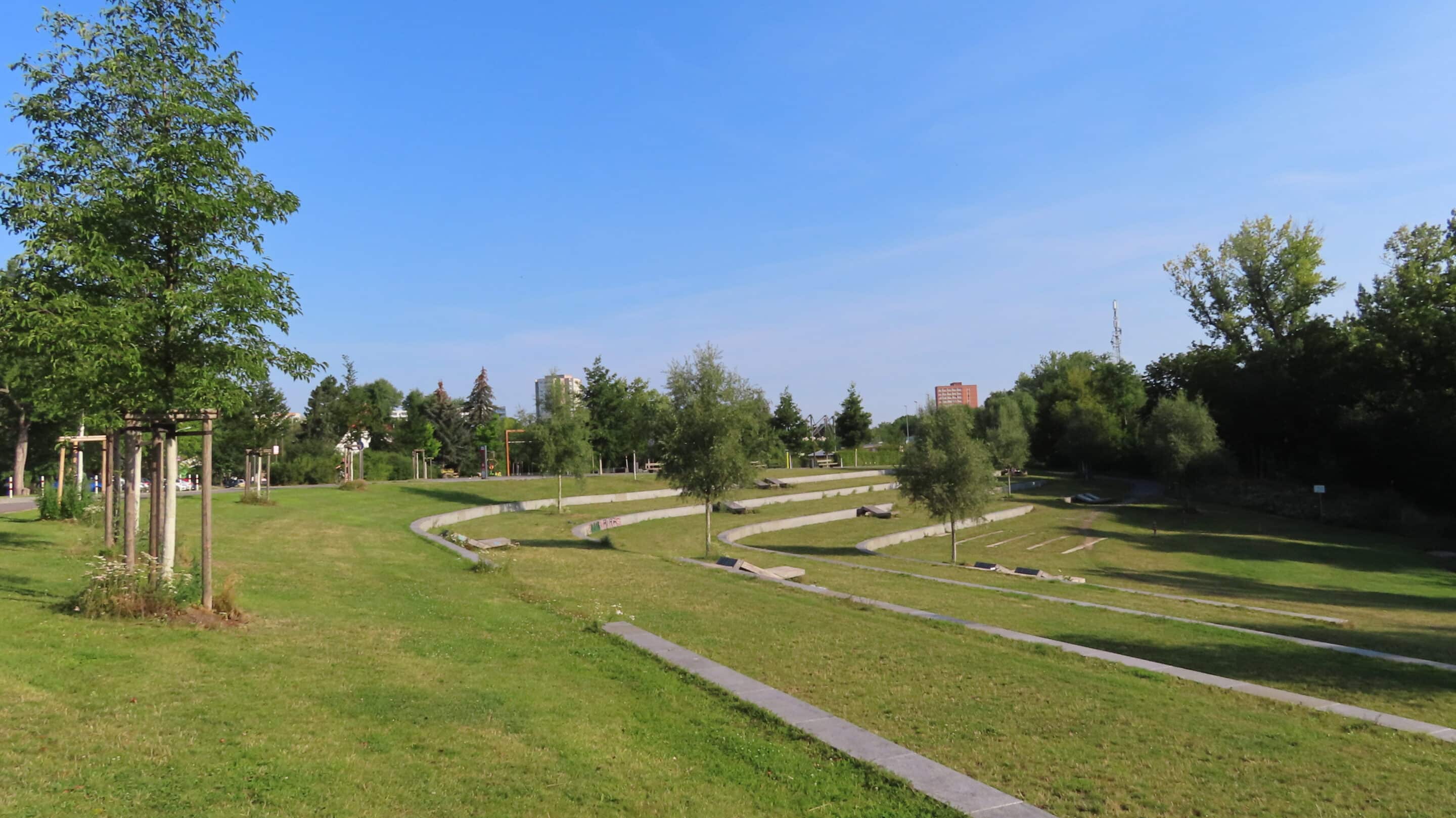 Das Klärchen in Erfurt in der Nördlichen Geraaue auf dem Gelände eines ehemaligen Klärwerks im Sommer.