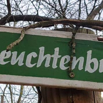 luminaire castle signpost_erfurt