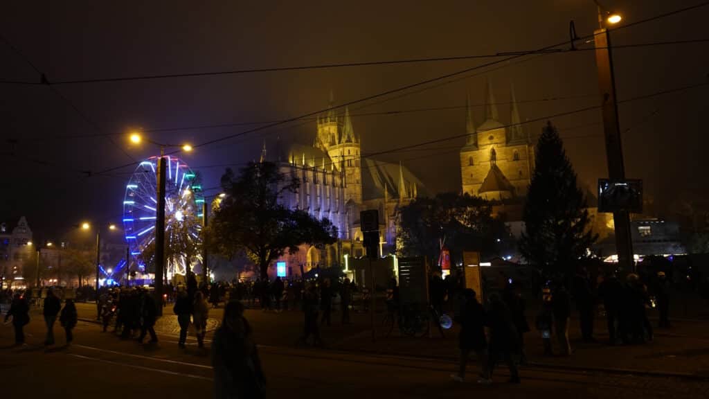 Martini 2024 Domplatz Erfurt mit neuem Weihnachtsbaum_erfurt