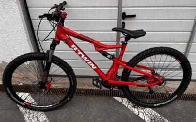 LPI-EF: Rotes Fahrrad sucht Besitzer