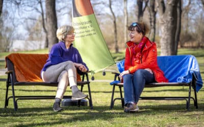 Erste Zuhör-Bank Erfurts steht im Thomaspark