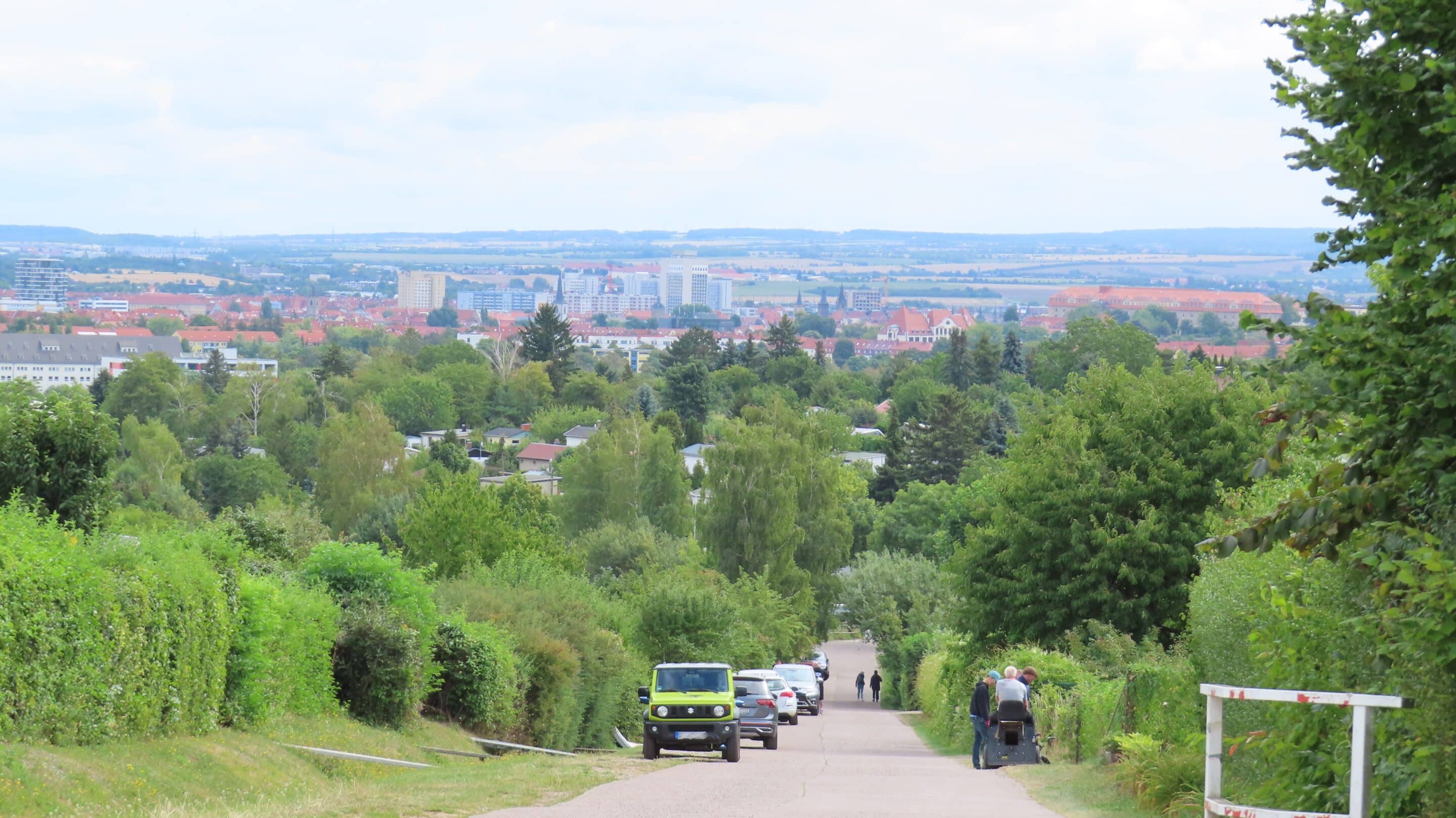 Blick von der Marbacher Höhe auf Erfurt Blick über eine Kleingartenanlage von der Marbacher Höhe auf Erfurt in Thüringen.