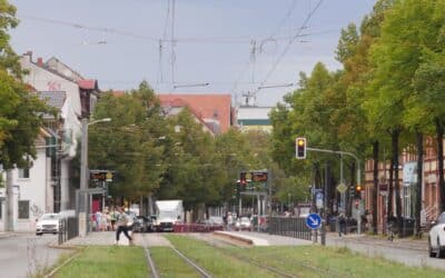 Fahrzeuge in Brand gesetzt