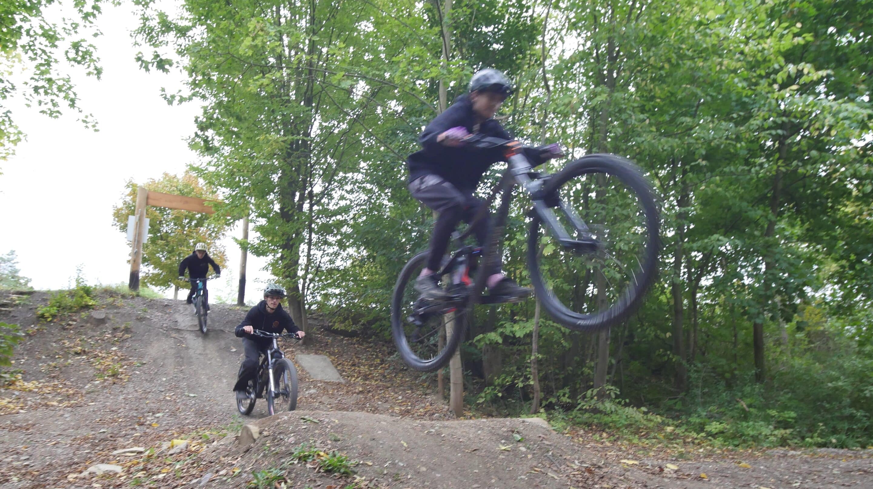 Mountainbiker im Steiger ERfurt dem Stadtwald der Landeshauptstadt Mountainbiker im Steiger ERfurt dem Stadtwald der Landeshauptstadt.