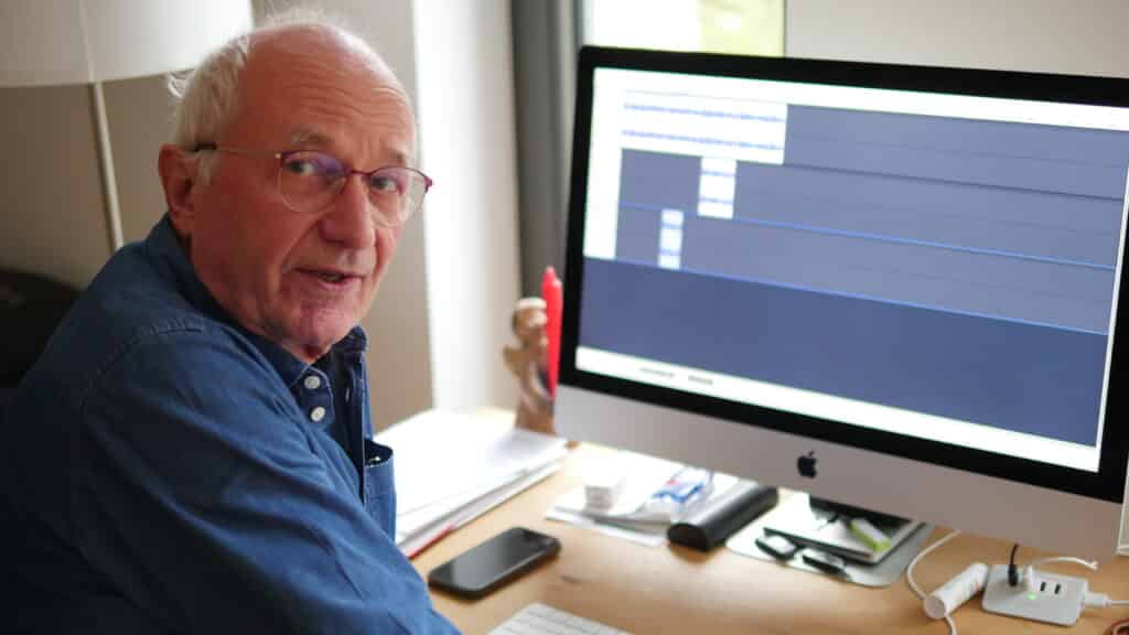 Reinhard Schmalz arbeitet an einem Beitrag fuer Radio Frei in Erfurt_erfurt