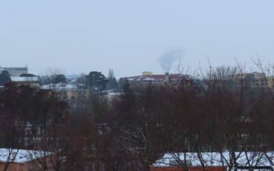 Unfall auf winterglatter Fahrbahn