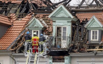 Nach Dachstuhlbrand am Domplatz