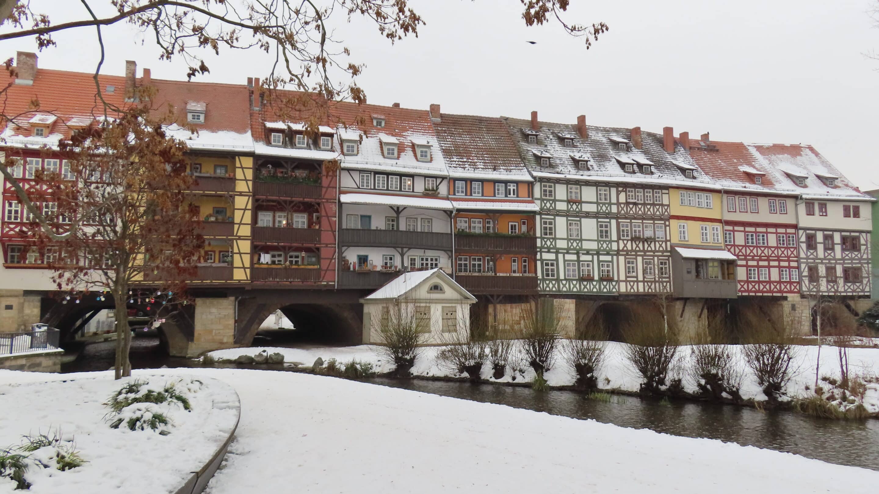 Der Breitstrom ein Arm der Gera an der Krämerbrücke Erfurt der Landeshauütstadt von Thüringen.