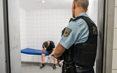 Bahnreisender entgeht dem Strafvollzug