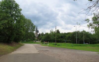 Unbekannter Fahrradfahrer nach Verkehrsunfall gesucht