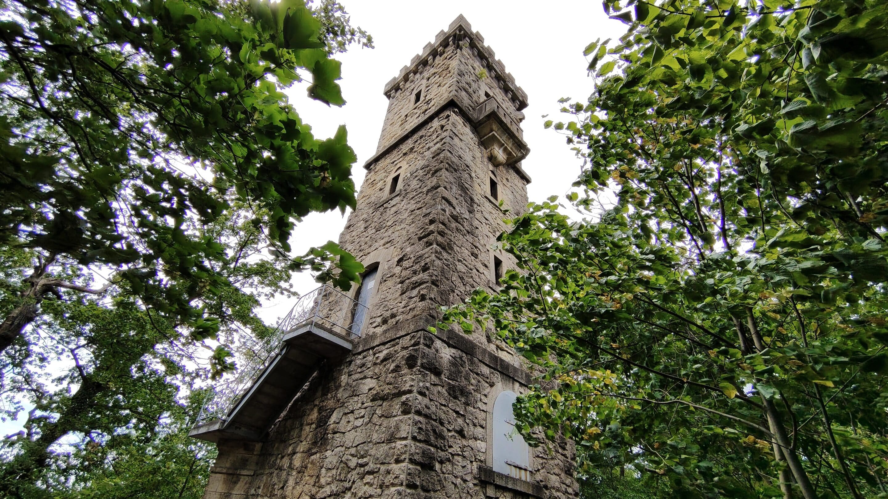 Der Bismarckturm auf dem Spatenberg bei Sondershausen einer ehemaligen Residenzstadt in Thüringen.