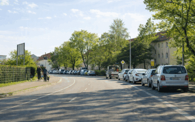 Mit Messingketten abgelenkt und Goldkette gestohlen