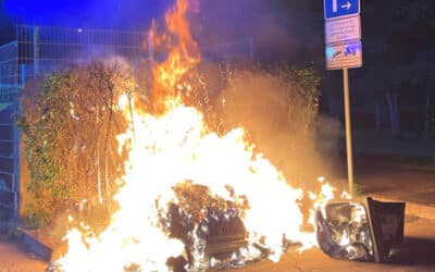 Flammen in der Nacht