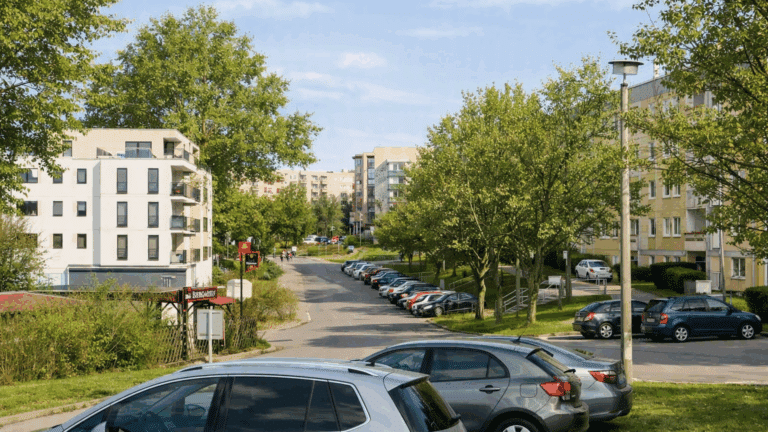 Fahrradfahrer bei Verkehrsunfall schwer verletzt