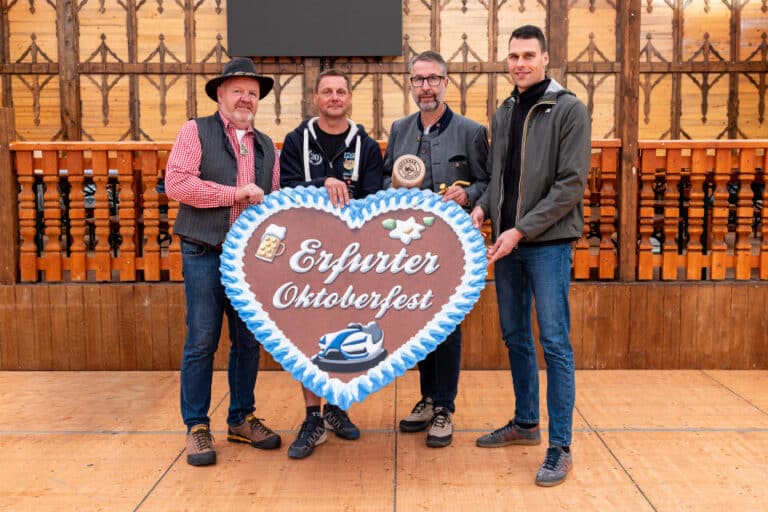 Erfurter Oktoberfest bringt Fahrspaß, Tradition und Feststimmung auf den Domplatz