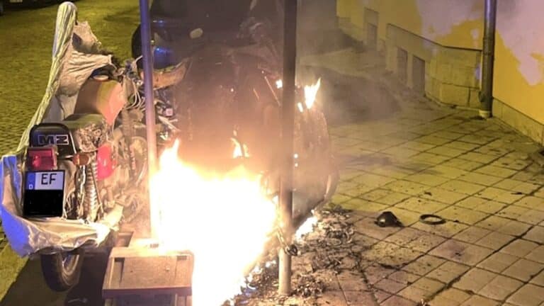 Simson in Flammen