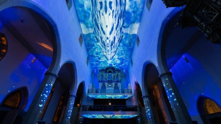 Show in der Kaufmannskirche bis Ende November
