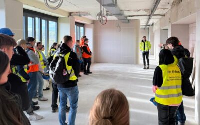 Erstsemester im Bauingenieurwesen erhalten Einblicke in städtische Bauprojekte