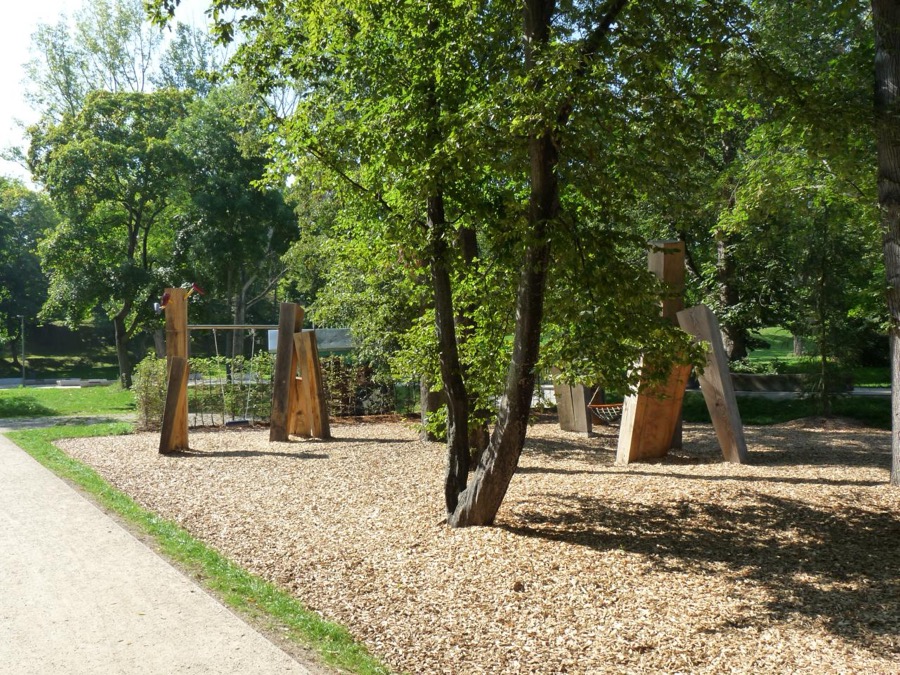 Spielplatz "Walderlebnis" im Nordpark